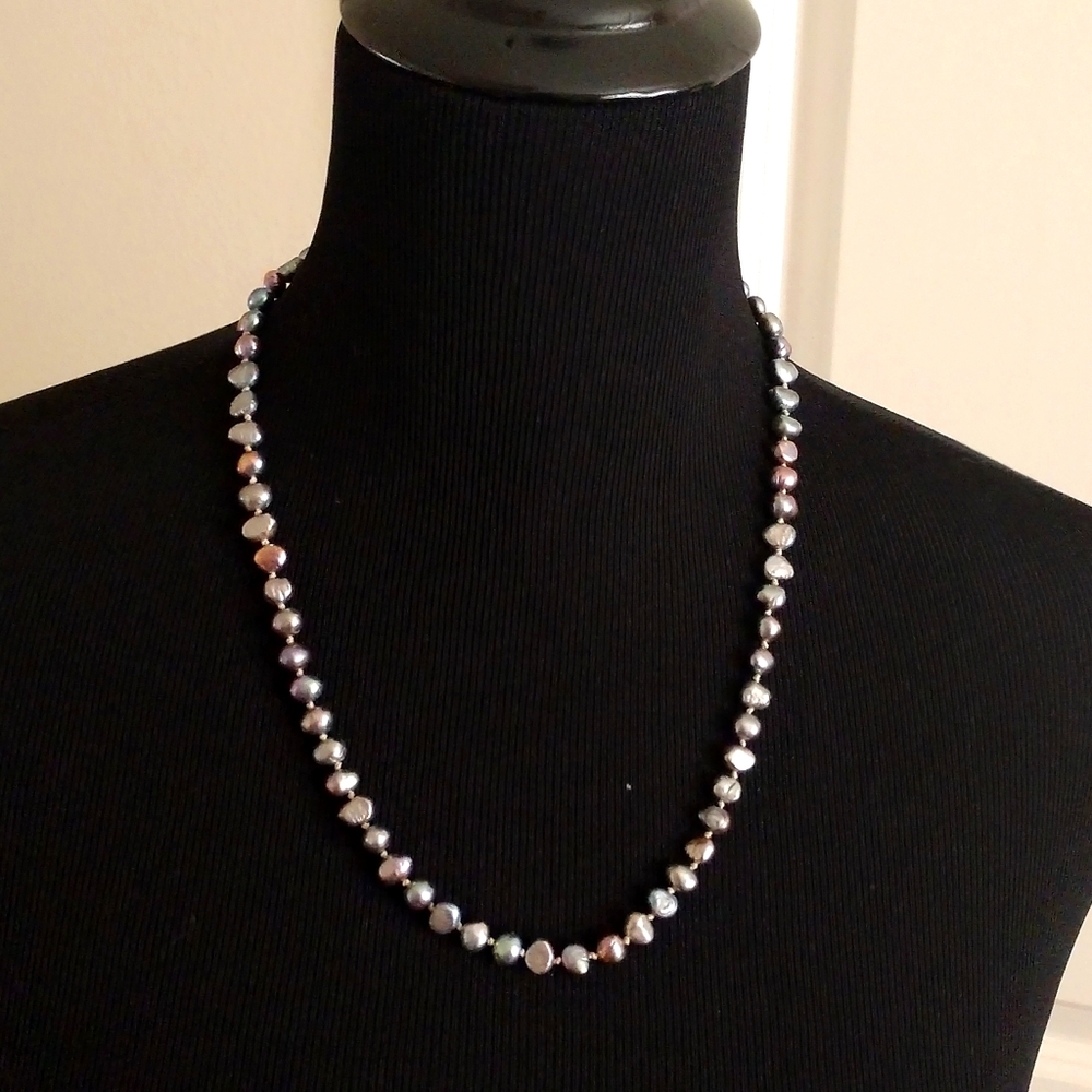 Lovely Freshwater Black/Peacock Pearls 14K Clasp